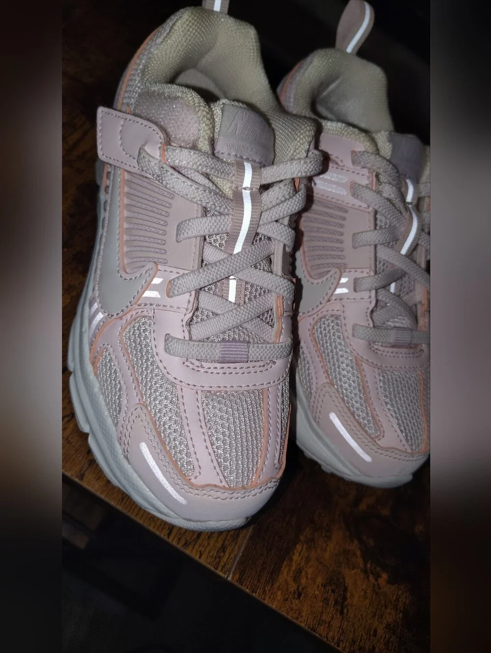 Nike Kids Pink Vomero 5 Size 13c